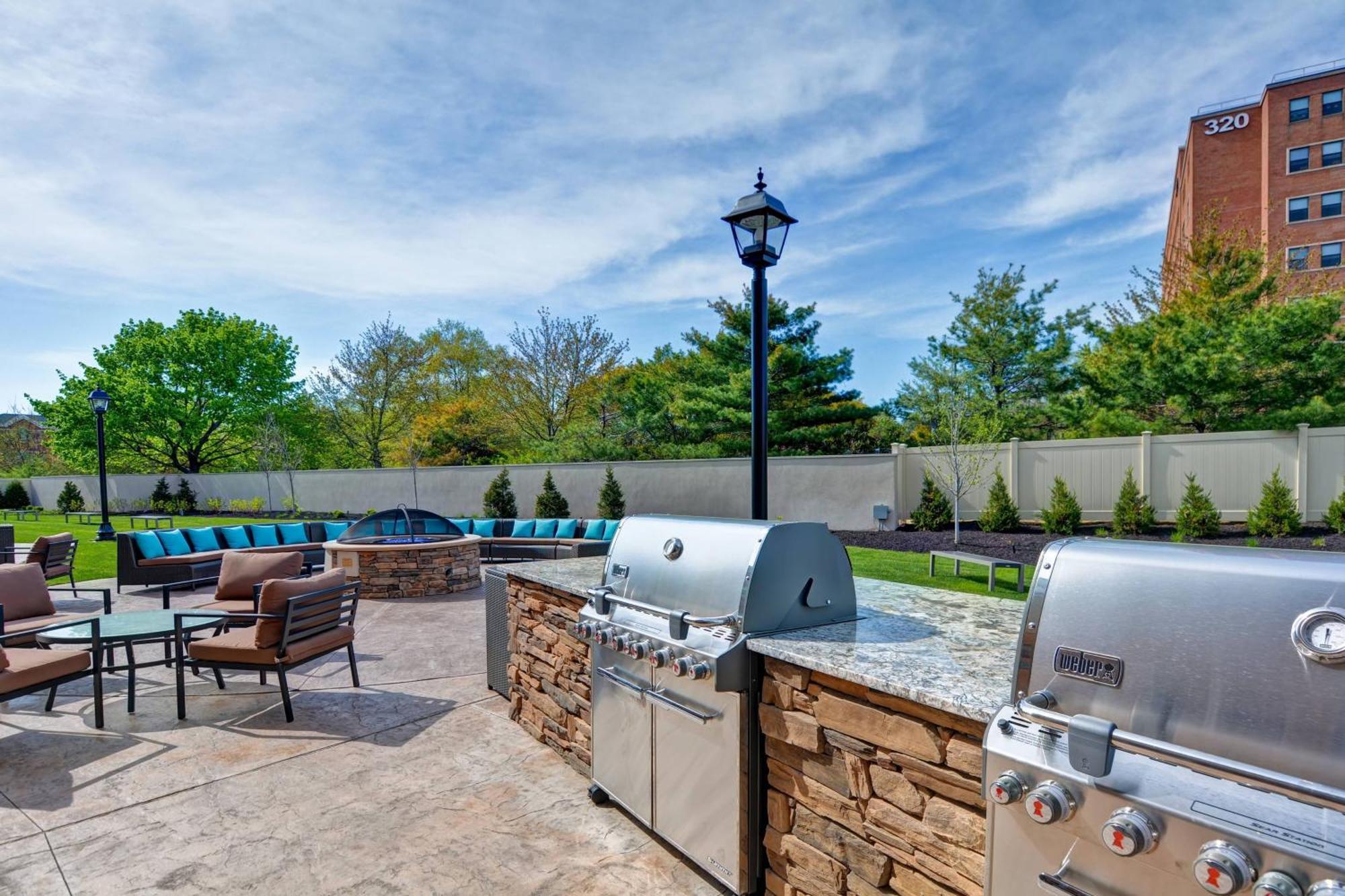 Courtyard By Marriott Long Island Islip/Courthouse Complex Hotel Central Islip Kültér fotó